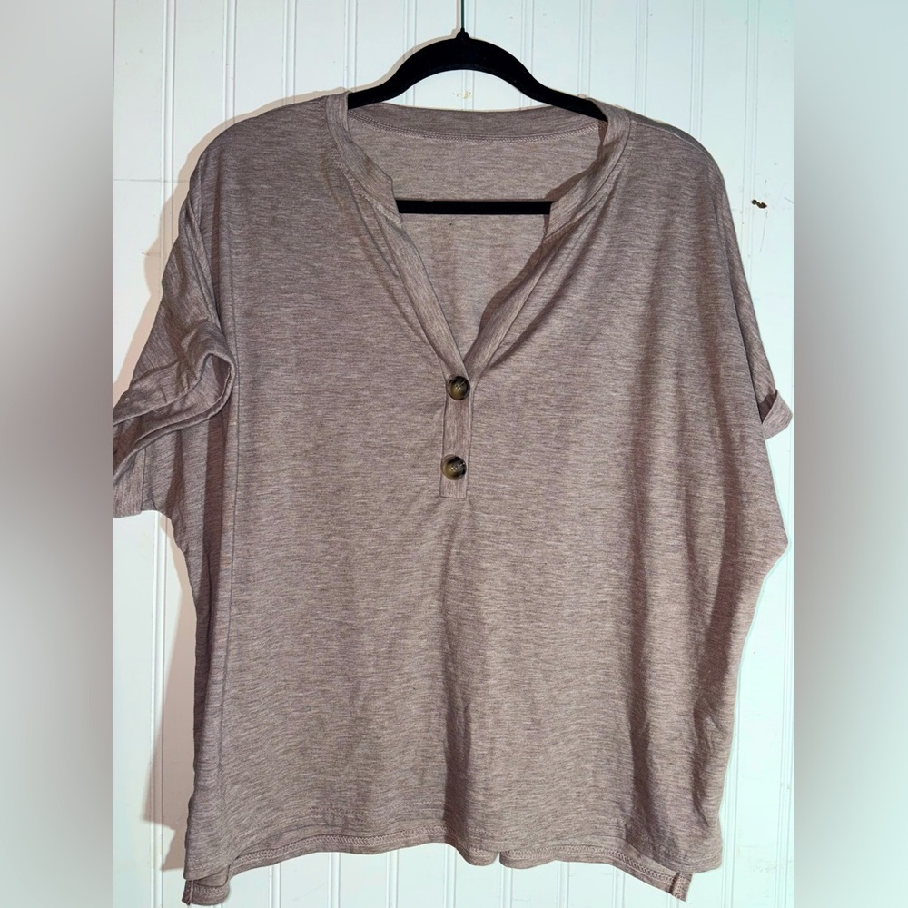 Tan Cotton tee with accent buttons